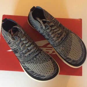 ALTRA Women's VALI Sneaker NEW! Black Size 7.5 US